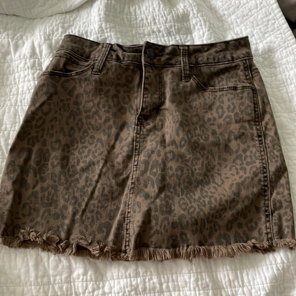 Leopard print juniors mini jean skirt - Picture 1 of 3